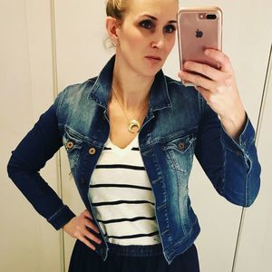 Meet your Posher, Laura